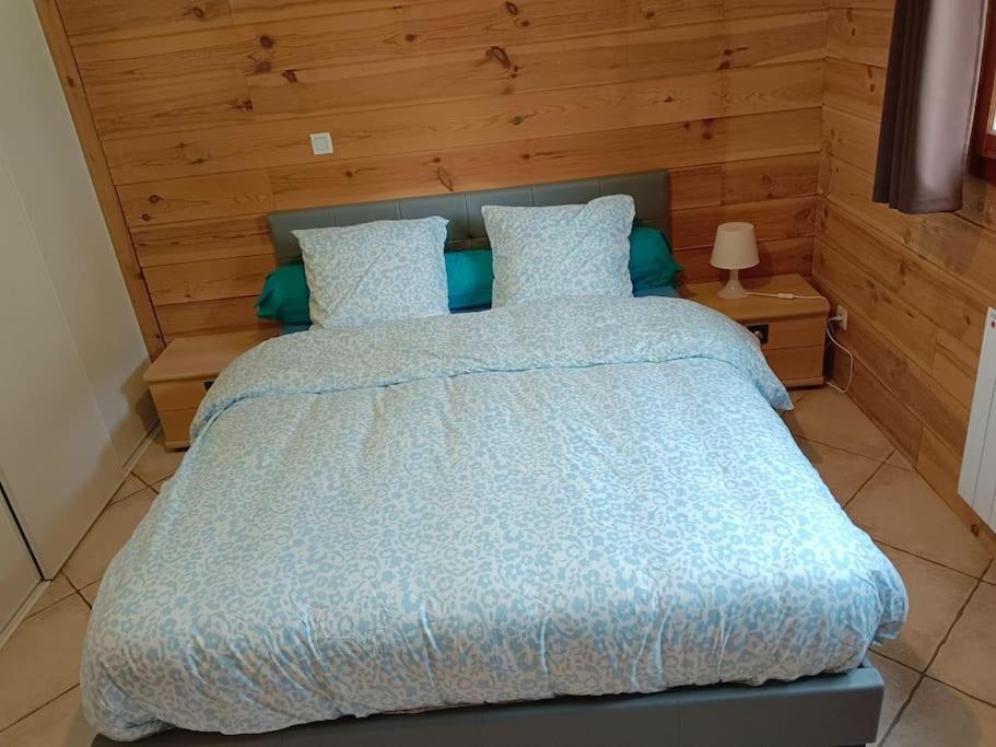 2 En Savoie Pour 1 A 4 Personnes Hébergement de vacances *